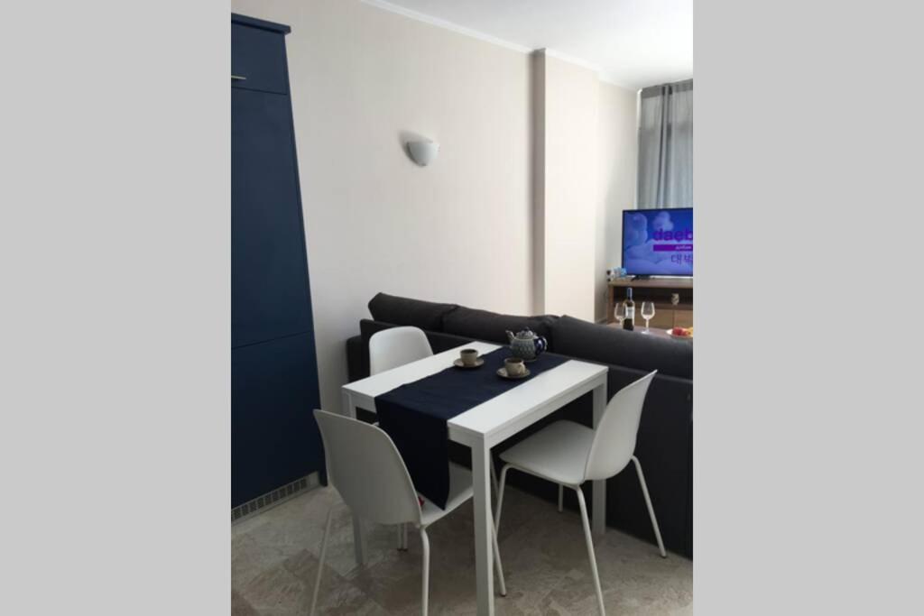 Studio On The Beach Лутраки Екстериор снимка